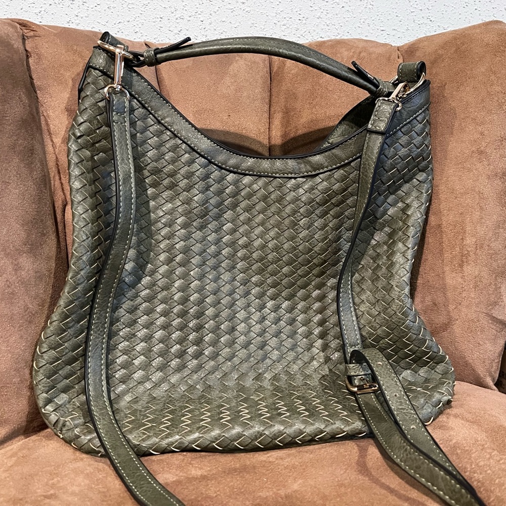 Woven Olive Green Crossbody Bag - Classic Handheld & Shoulder Style